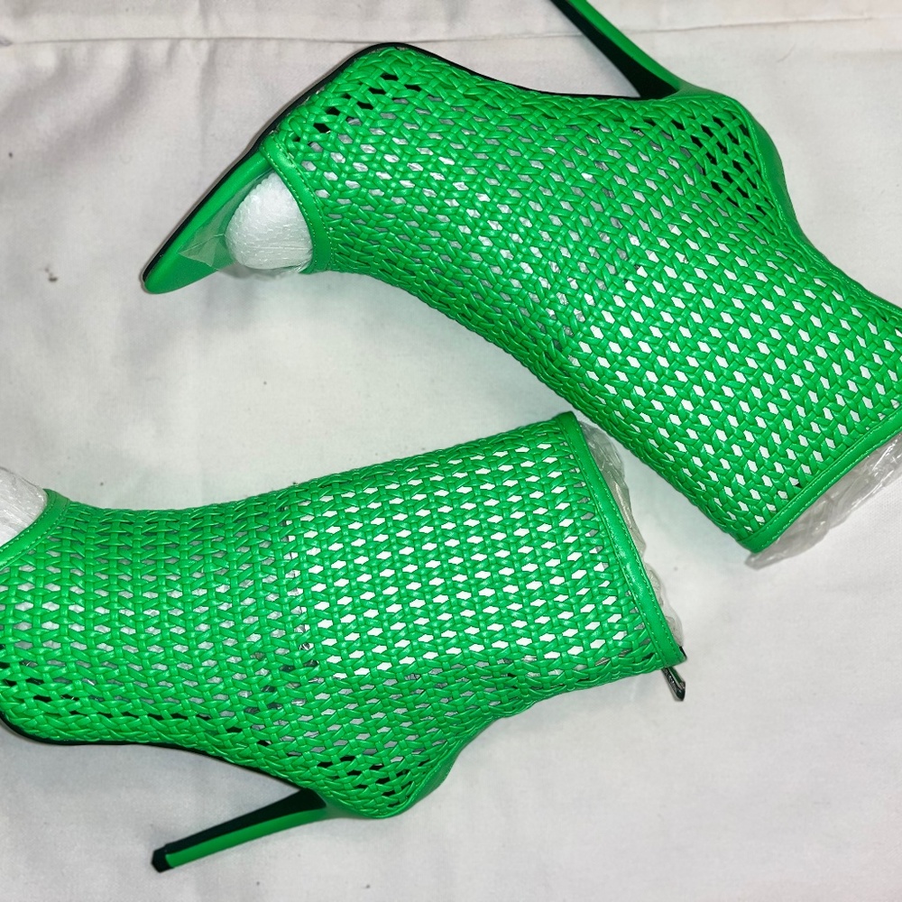 NEW Lime Green & Cream Booties Bundle size 9